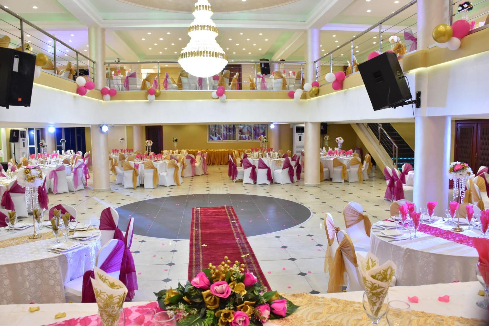 Safyad Hotel Yaoundé Exteriör bild