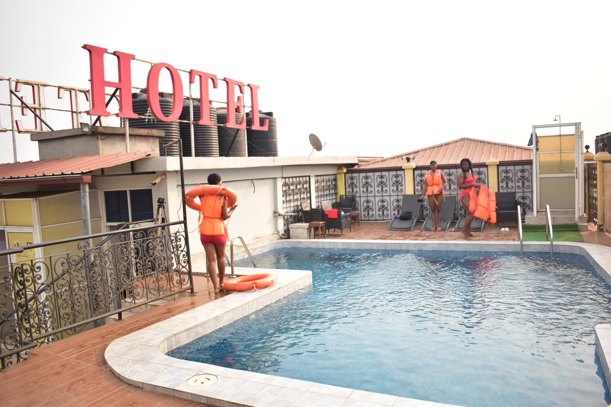Safyad Hotel Yaoundé Exteriör bild