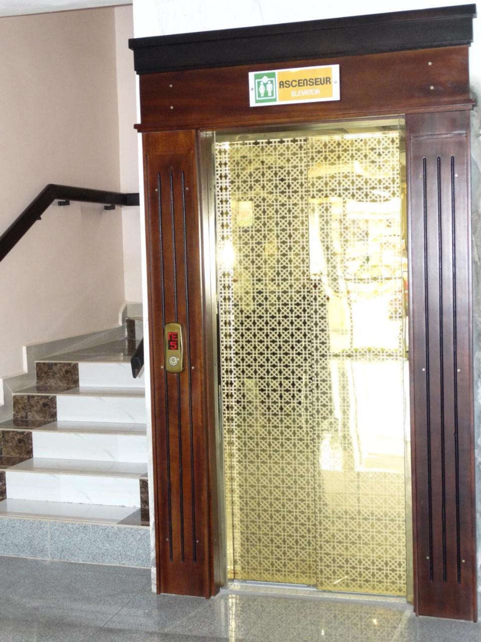Safyad Hotel Yaoundé Exteriör bild